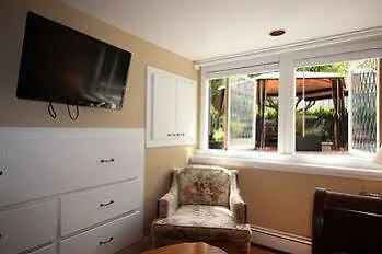 The English Bay Inn Langley