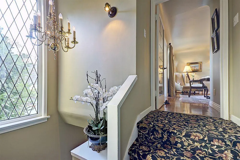 The English Bay Inn Langley 4*,  Kanada