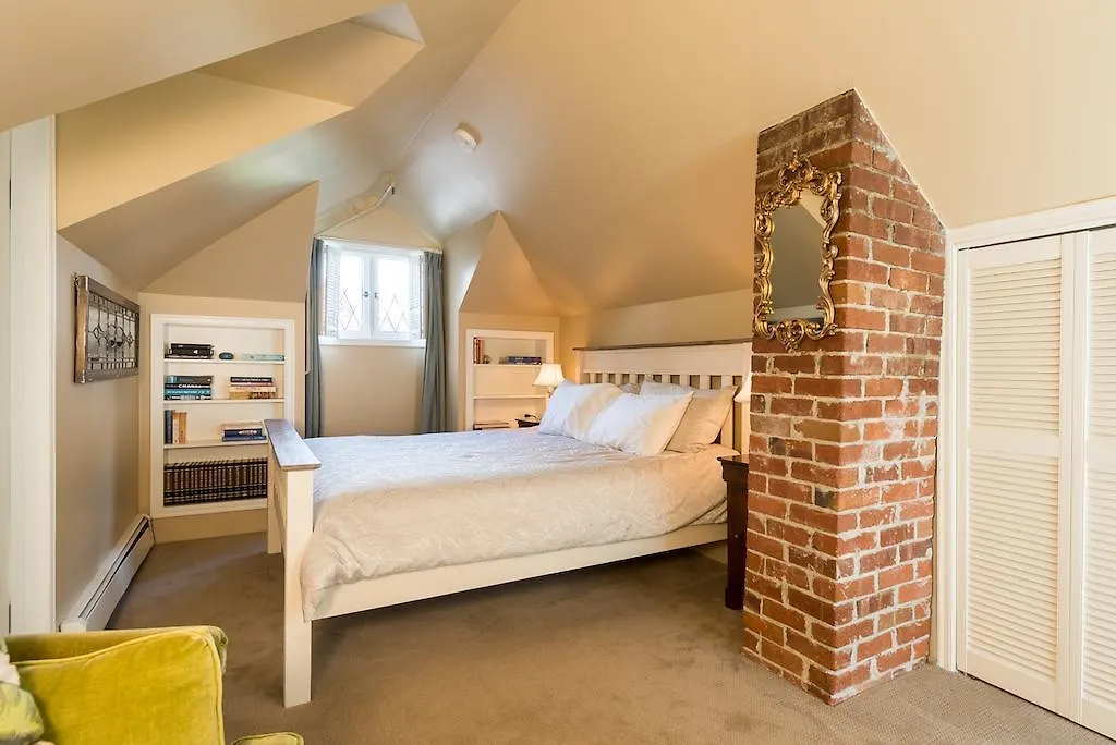 The English Bay Inn Langley 4*,  Kanada
