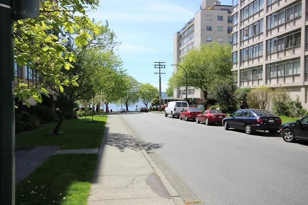 The English Bay Inn Langley 4*,
